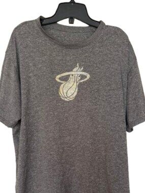 Miami Heat NBA Athletic T-Shirt Men's L Heather Gray Metallic Gold Logo